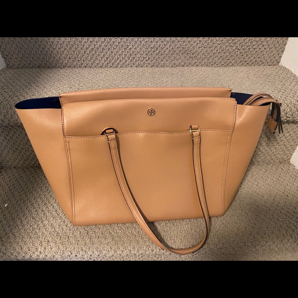 Gently used Tory Burch shoulder bag